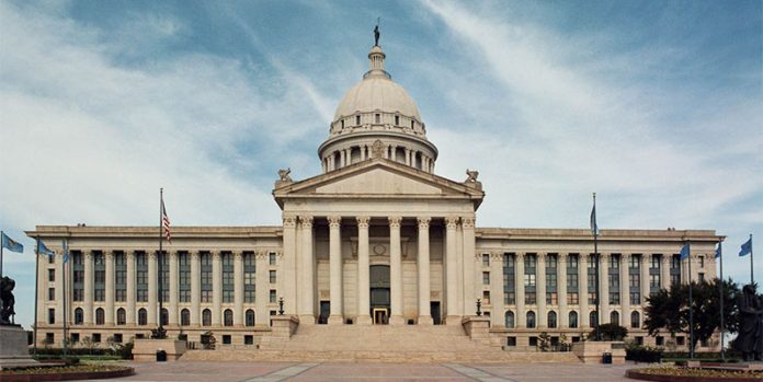 Oklahama_State_Capitol_image